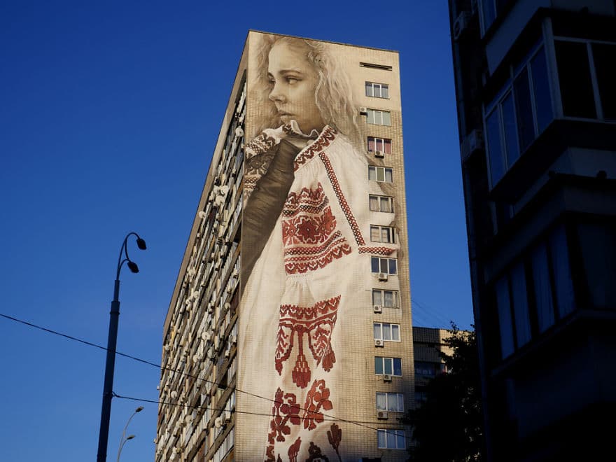 Украинка, Guido van Helten