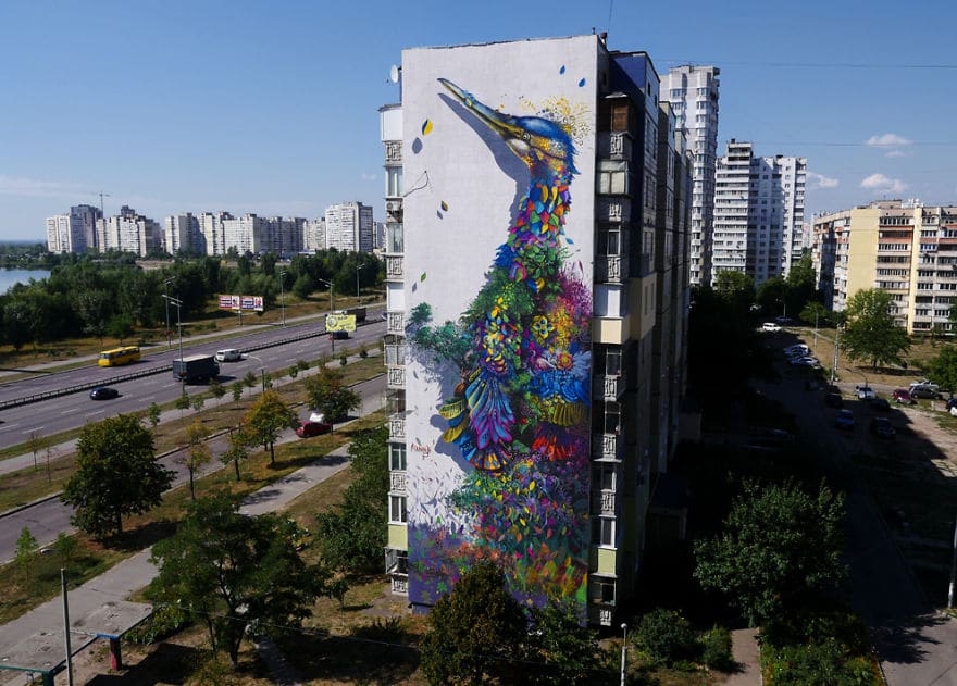 Павлин, Ernesto Maranje, просп. Николая Бажана, 5Е